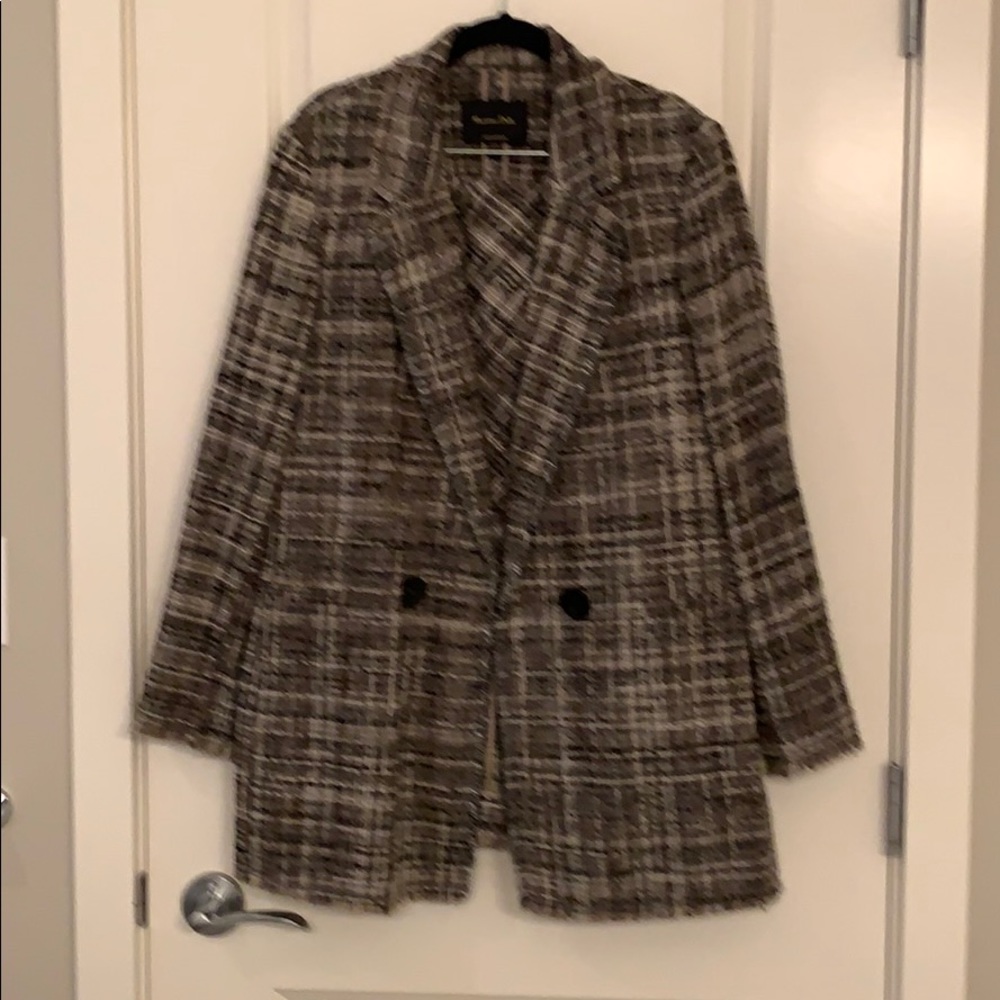 Massimo Dutti suit.